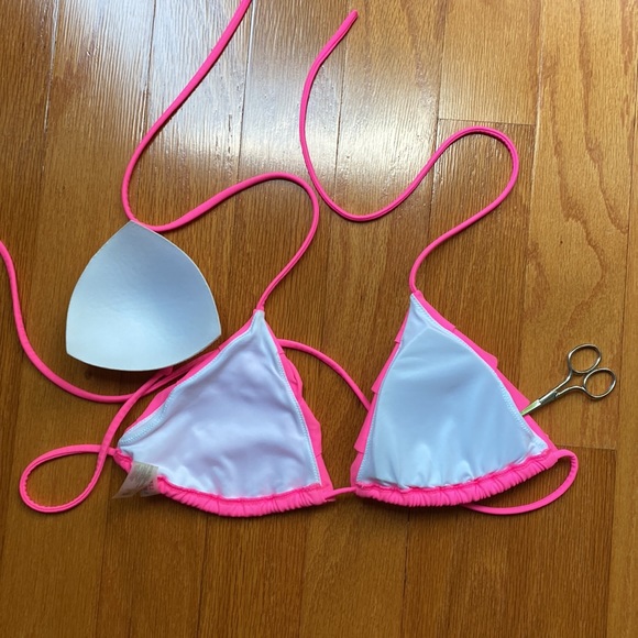 Victoria secret tie on bikini - Picture 6 of 6